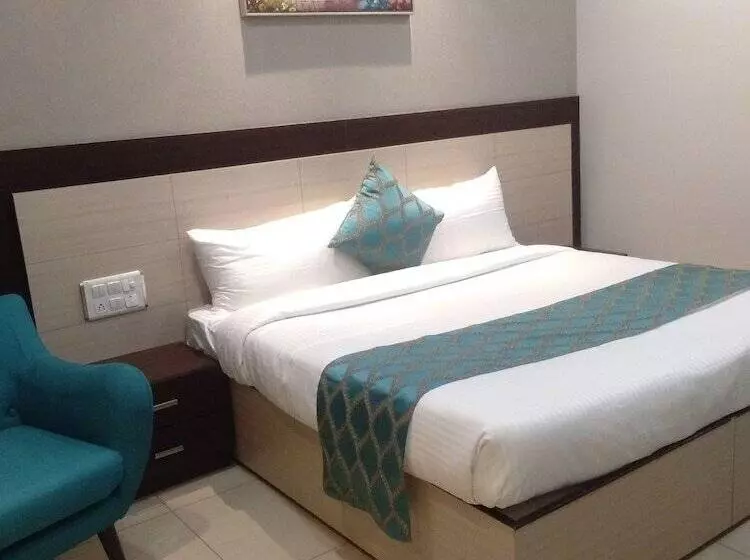 ホテル Aagaaz For Luxury Stay And Celebration