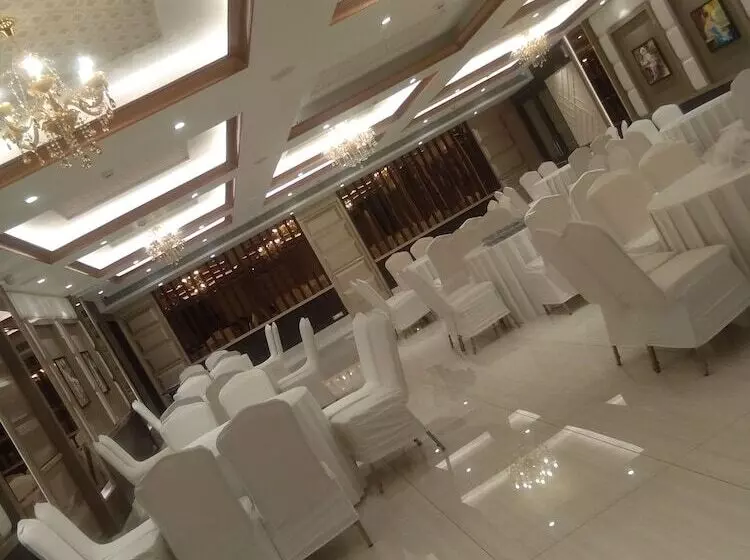 ホテル Aagaaz For Luxury Stay And Celebration