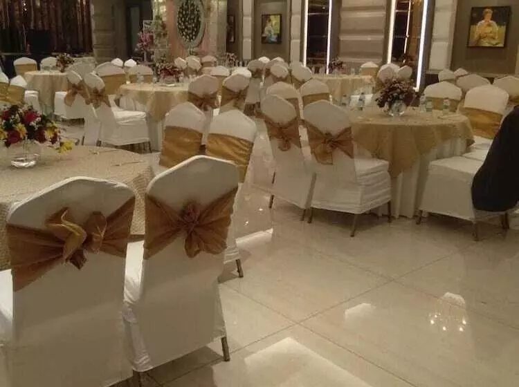ホテル Aagaaz For Luxury Stay And Celebration