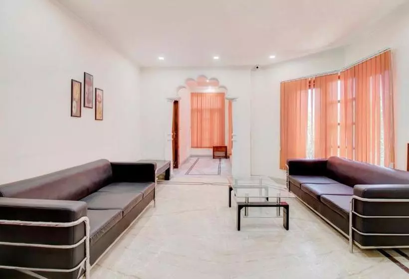 هتل Capital O 2971 Bella Vista
