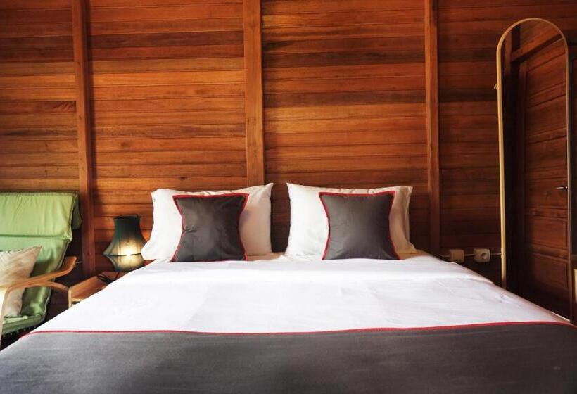 Otel Collection O 9 Villa Ubud Anyer