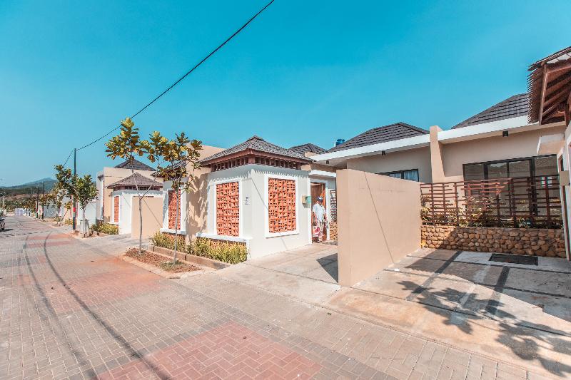 Otel Collection O 9 Villa Ubud Anyer