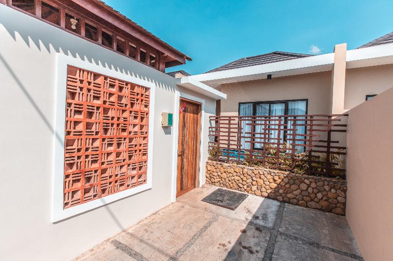 Otel Collection O 9 Villa Ubud Anyer