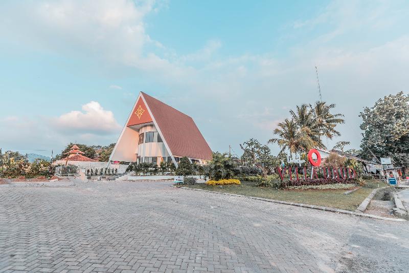 Otel Collection O 9 Villa Ubud Anyer