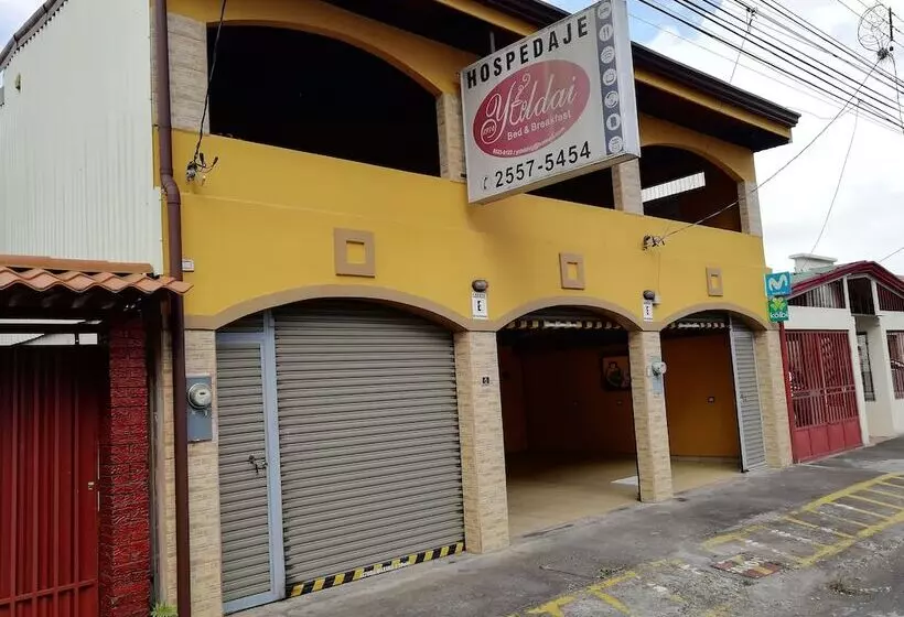 Hotelli Hospedaje Yaldai