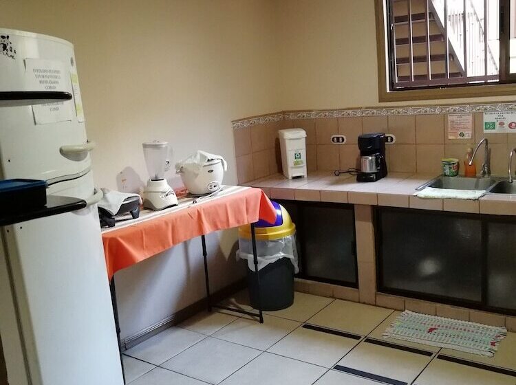 호텔 Hospedaje Yaldai