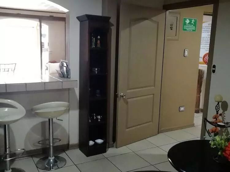 Hotelli Hospedaje Yaldai