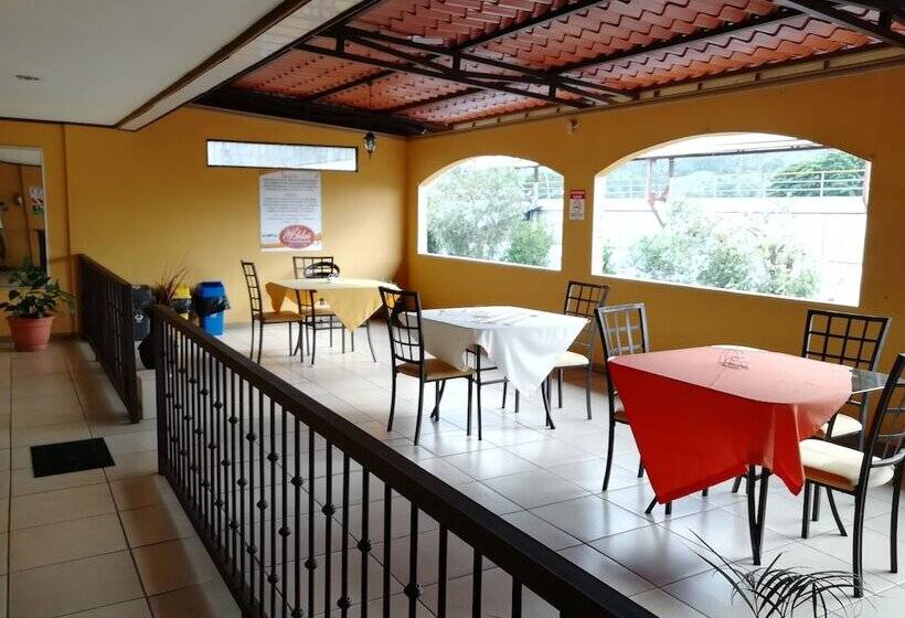 호텔 Hospedaje Yaldai