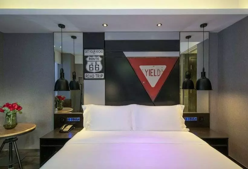 Orange Hotel Select North Railway