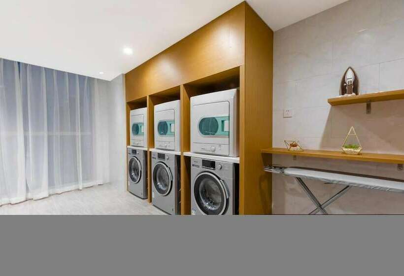 Orange Hotel Select North Railway