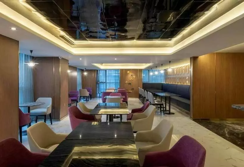 Orange Hotel Select North Railway