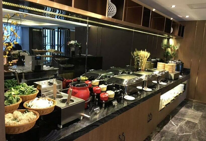 Orange Hotel Select North Railway