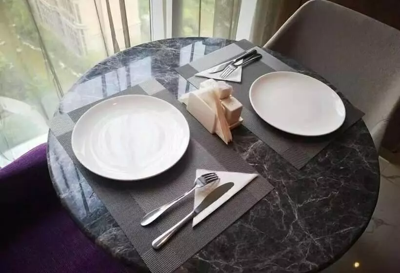 Orange Hotel Select North Railway