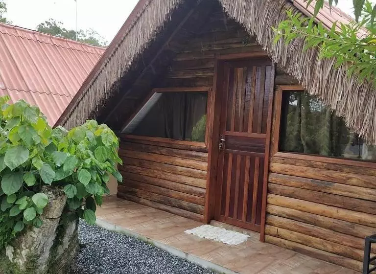 Hotelli Pousada Rancho Do Nhesko