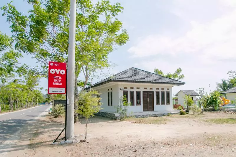 Hotelli Ratu Pantai By Oyo Rooms