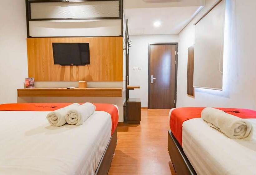 هتل Reddoorz Plus @ Doorman Guest House