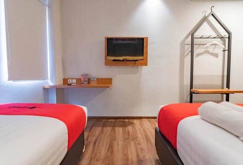 هتل Reddoorz Plus @ Doorman Guest House