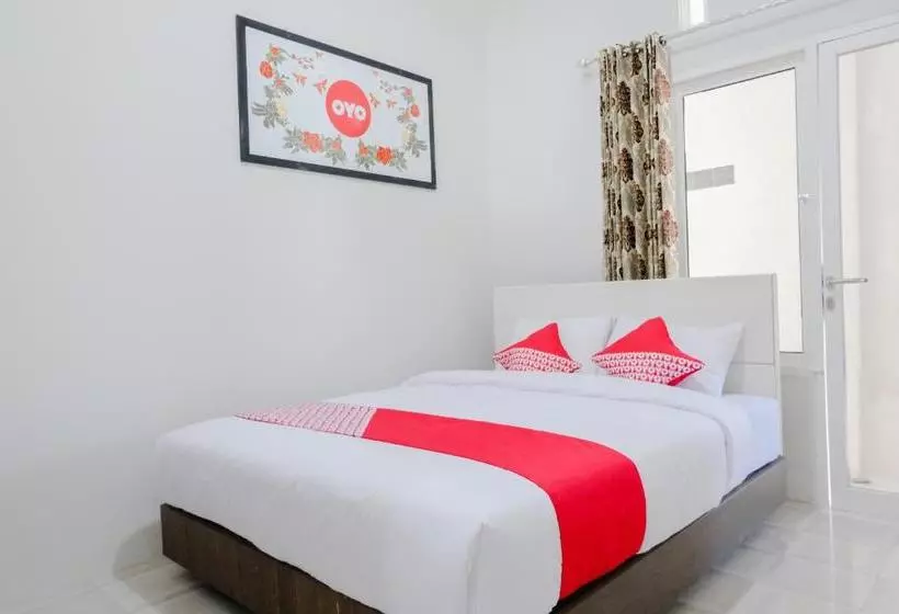 ホテル Simpang Alun Alun Residence By Oyo Rooms