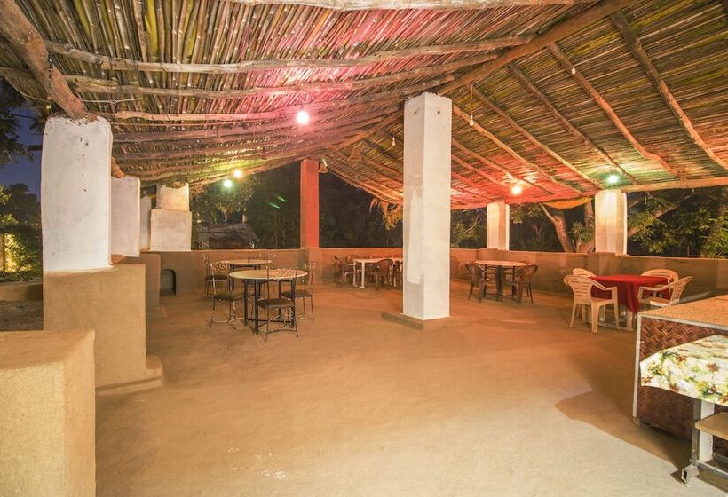 בית מלון כפרי Tribal Wood Resort