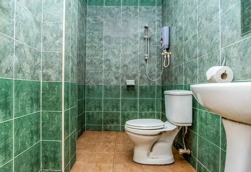 Neo Pegasus Hotel By Oyo Rooms