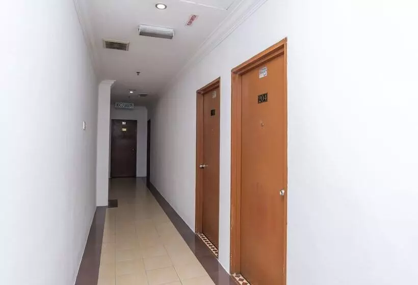 Neo Pegasus Hotel By Oyo Rooms