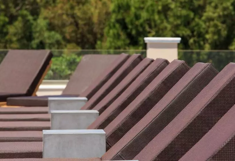 هتل 180 South Seaside