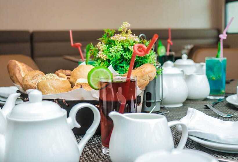 هتل La Falaise Bonapriso