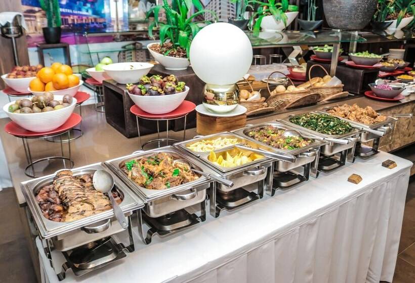 هتل La Falaise Bonapriso