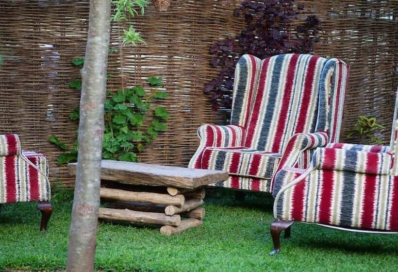 هتل Lukenya Motorcross