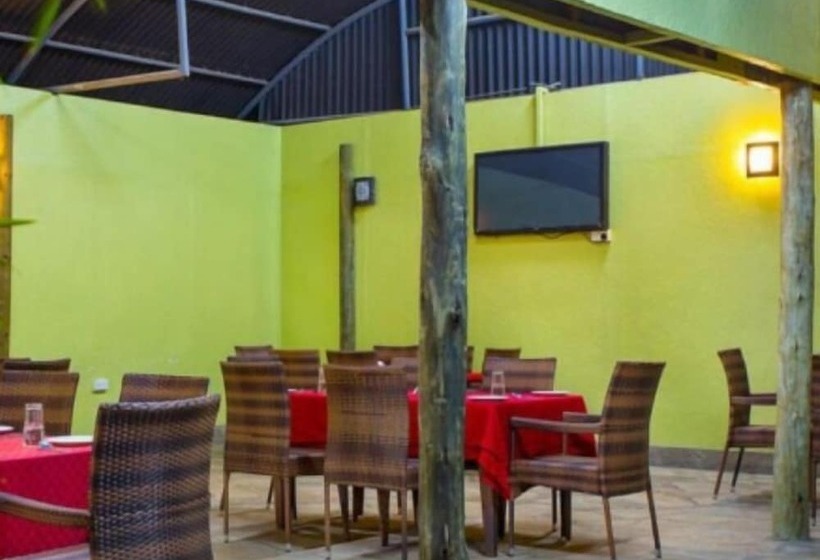 هتل Lukenya Motorcross