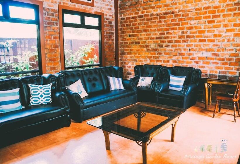 هتل Malagos Garden Resort