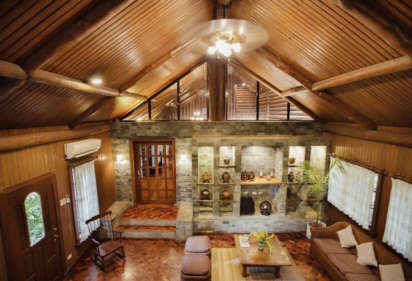 هتل Malagos Garden Resort