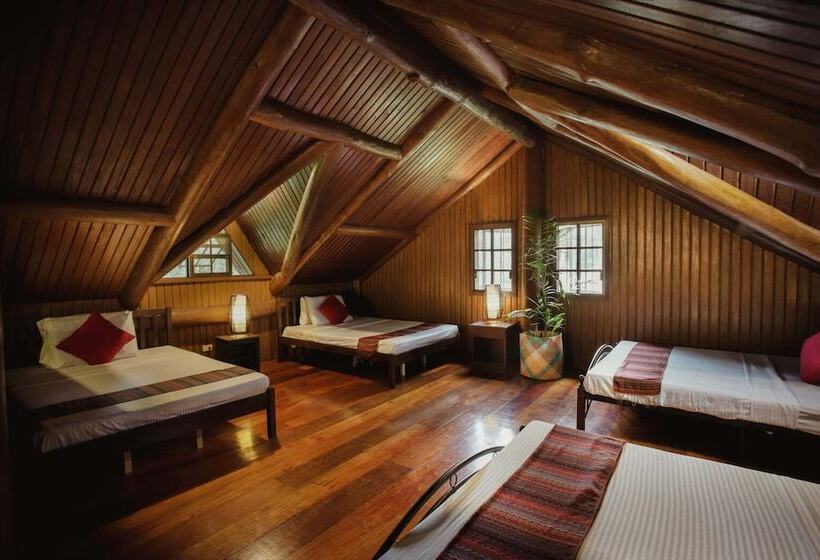 هتل Malagos Garden Resort