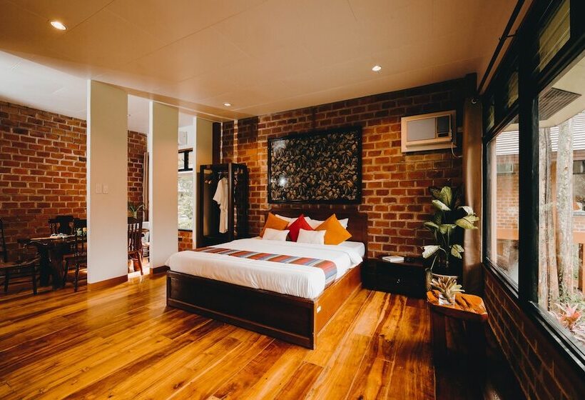 هتل Malagos Garden Resort