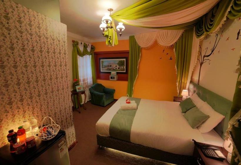 Gatsby Hotel Collection