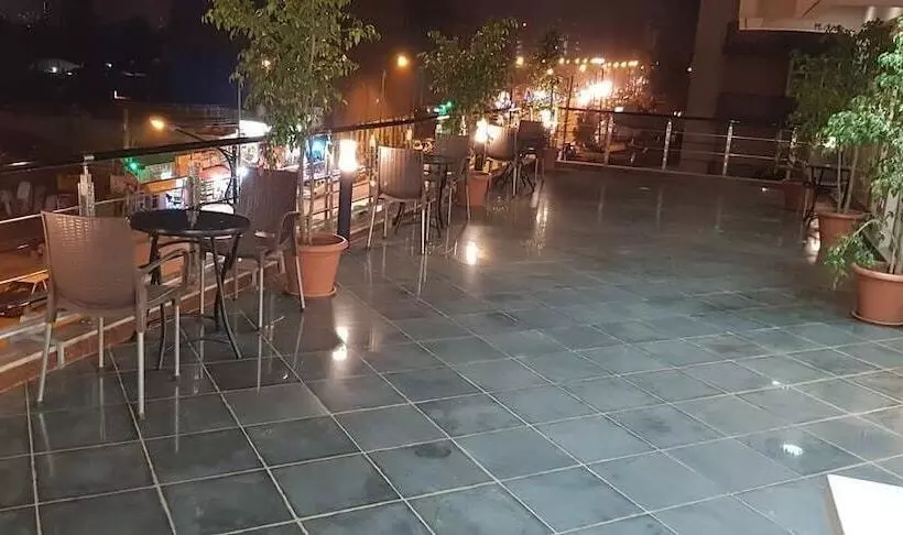 هتل Mosy
