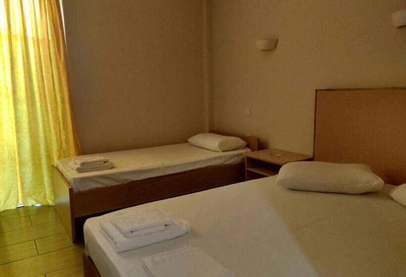 בית מלון כפרי Ocean Pacific