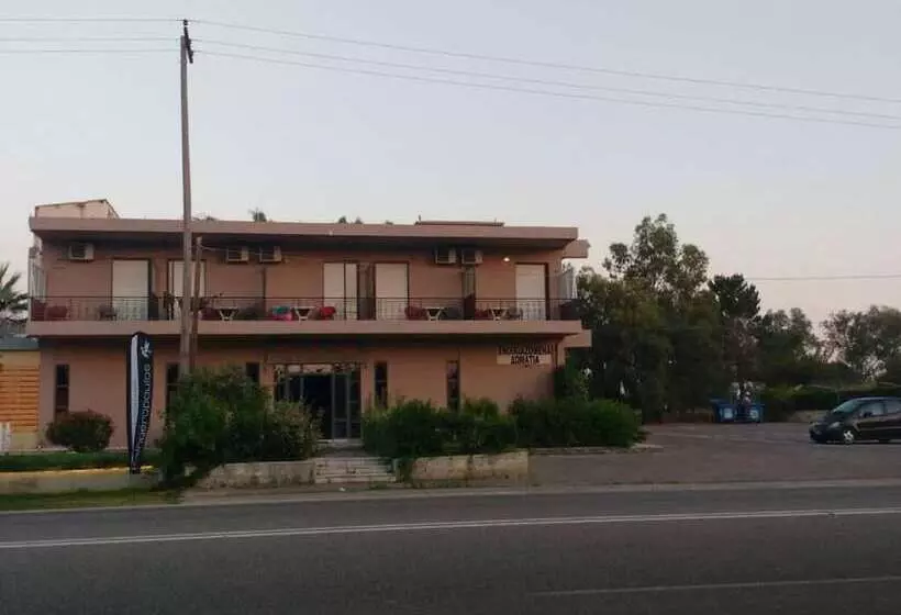 هتل Ocean Pacific