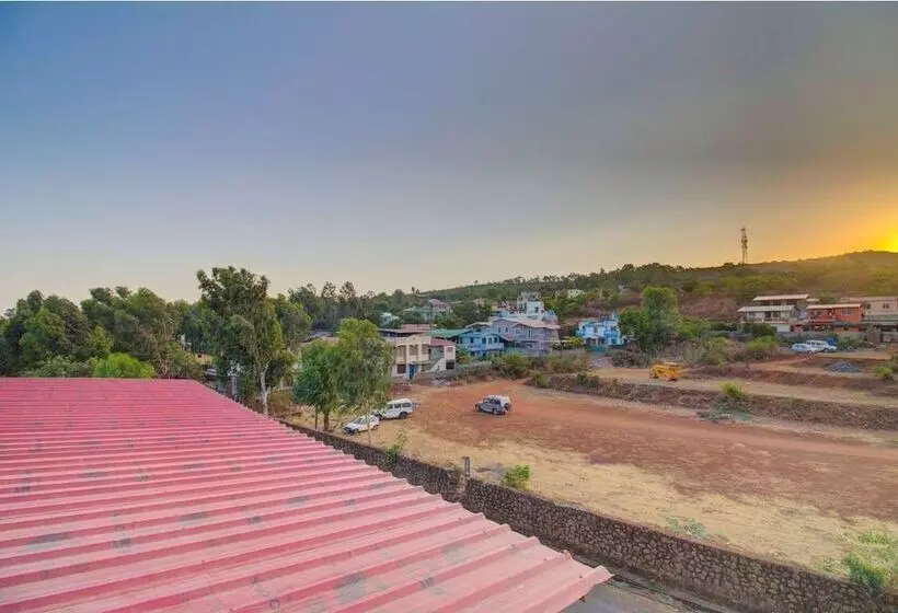 ホテル Treebo Paradise Inn With Mountain View