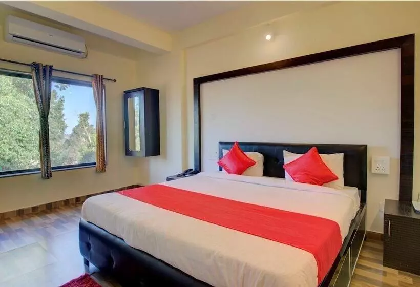ホテル Treebo Paradise Inn With Mountain View