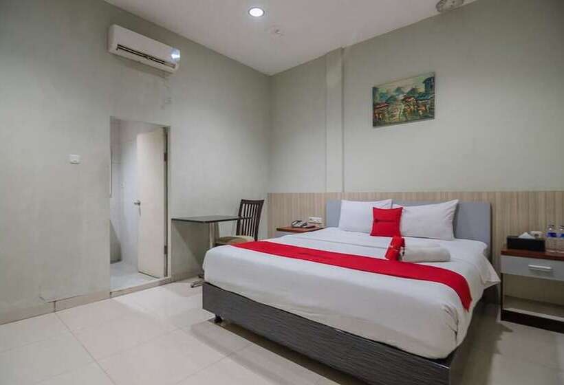 Hotel Reddoorz Plus Near Simpang Rimbo Jambi