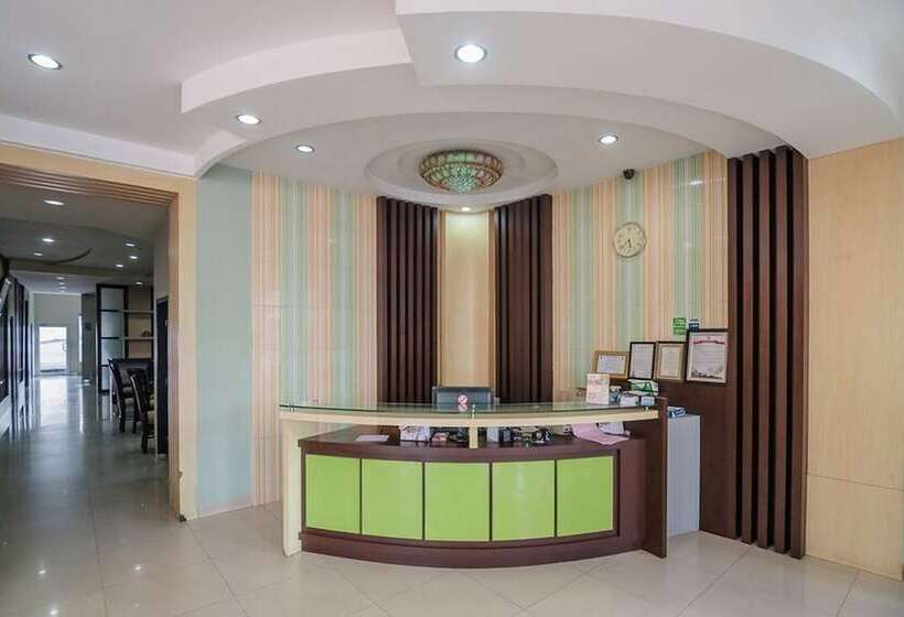 Hotel Reddoorz Plus Near Simpang Rimbo Jambi