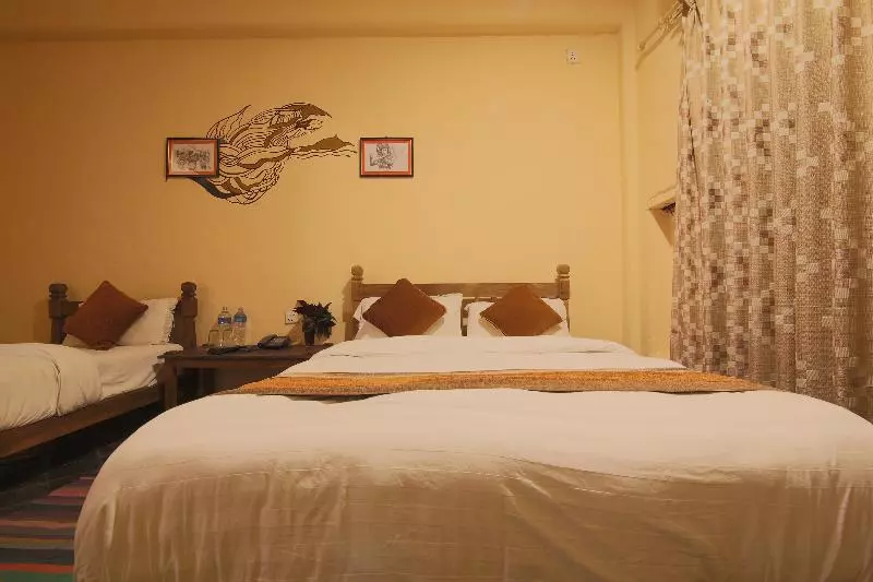 هتل River Park International Resort By Oyo Rooms