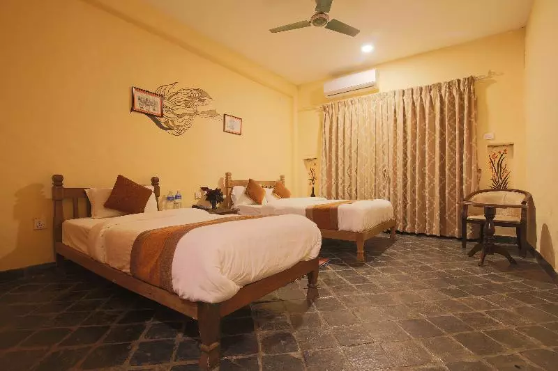 هتل River Park International Resort By Oyo Rooms