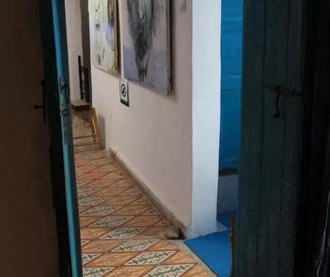 Majatalo Dar Randigaba