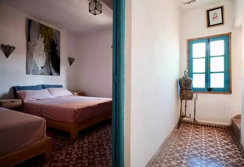 Majatalo Dar Randigaba