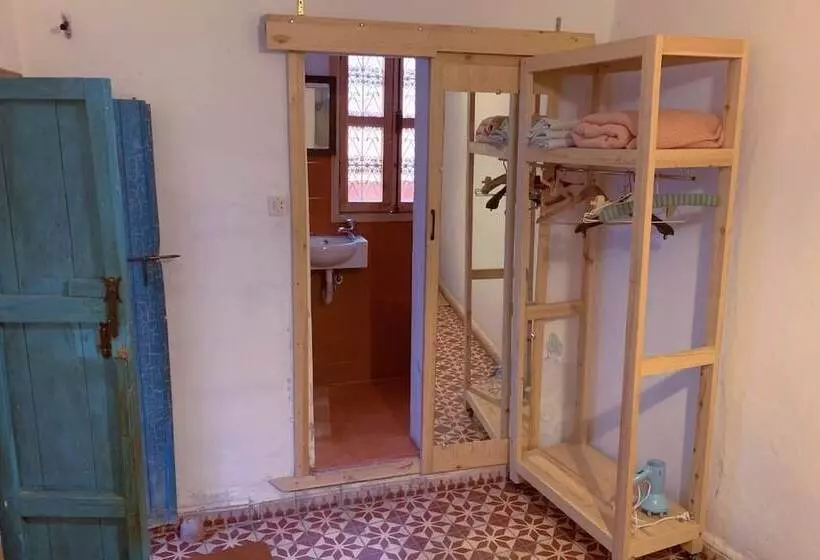 Majatalo Dar Randigaba