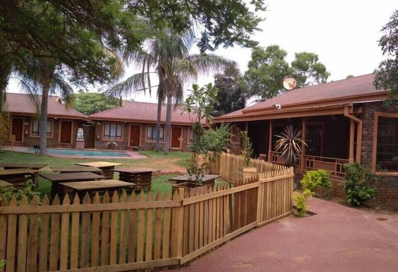 ペンション Eltasha Guesthouse And Spa