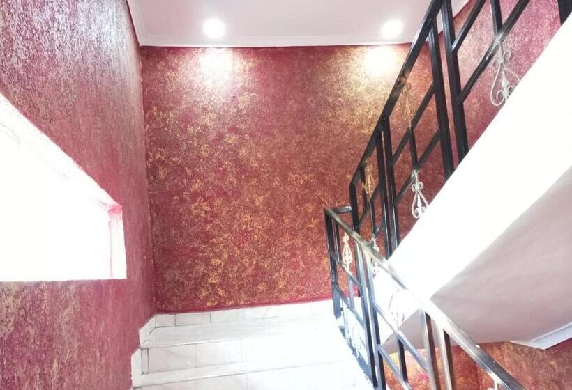 پانسیون Kentania