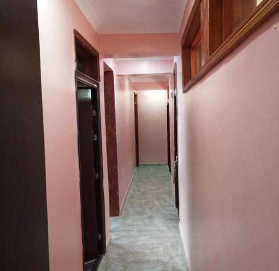 پانسیون Kentania